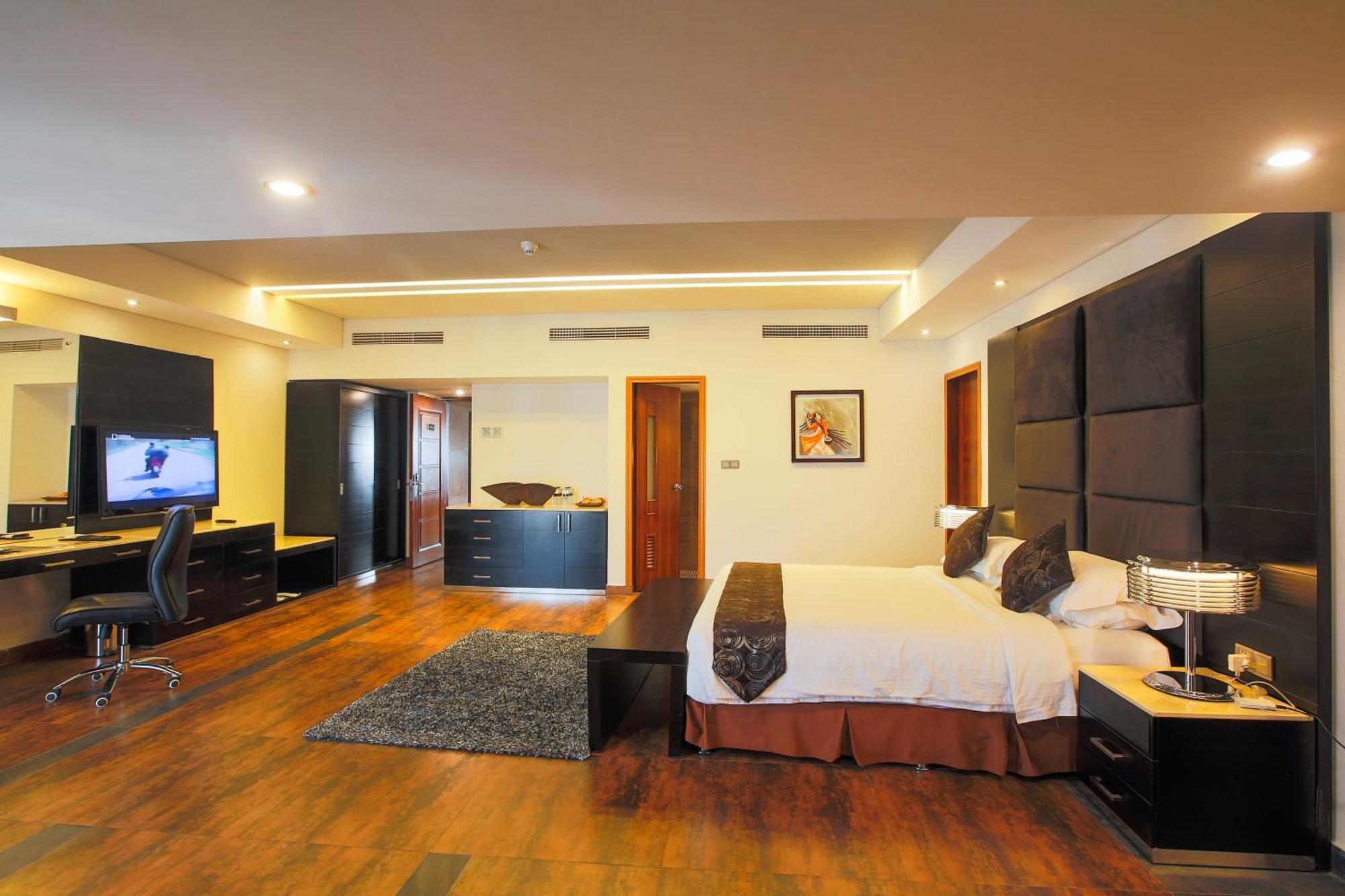 Long Beach Hotel Кокс-Базар Екстер'єр фото