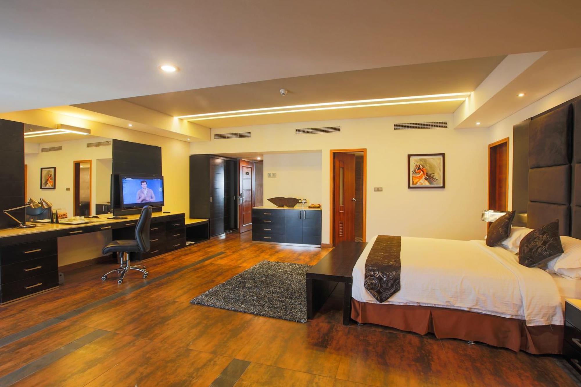 Long Beach Hotel Кокс-Базар Екстер'єр фото