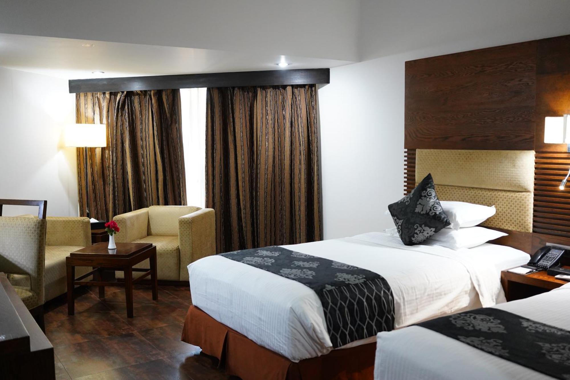 Long Beach Hotel Кокс-Базар Екстер'єр фото